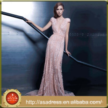 ZNK02 Elegante Glänzende Flügelärmeln Rosa Partykleider V-Ausschnitt Kristall Perlen Durchsichtige Abendkleider aus Dubai
